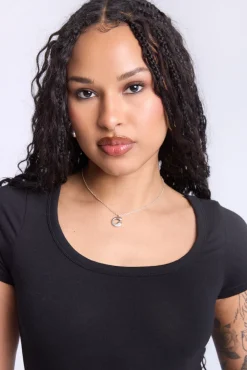 Cropped Scoop Neck Tee