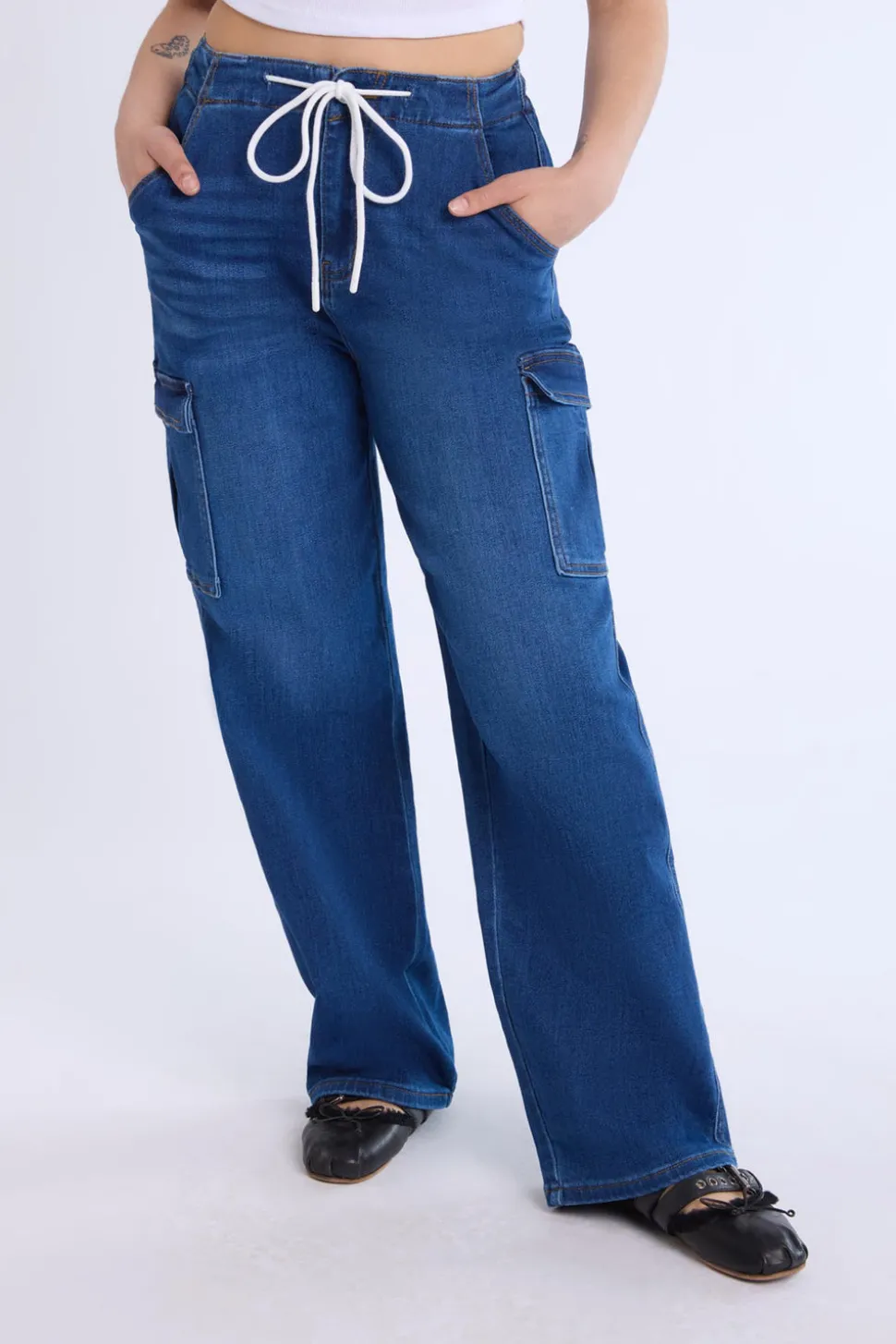 Loose Fit Cargo Jeans