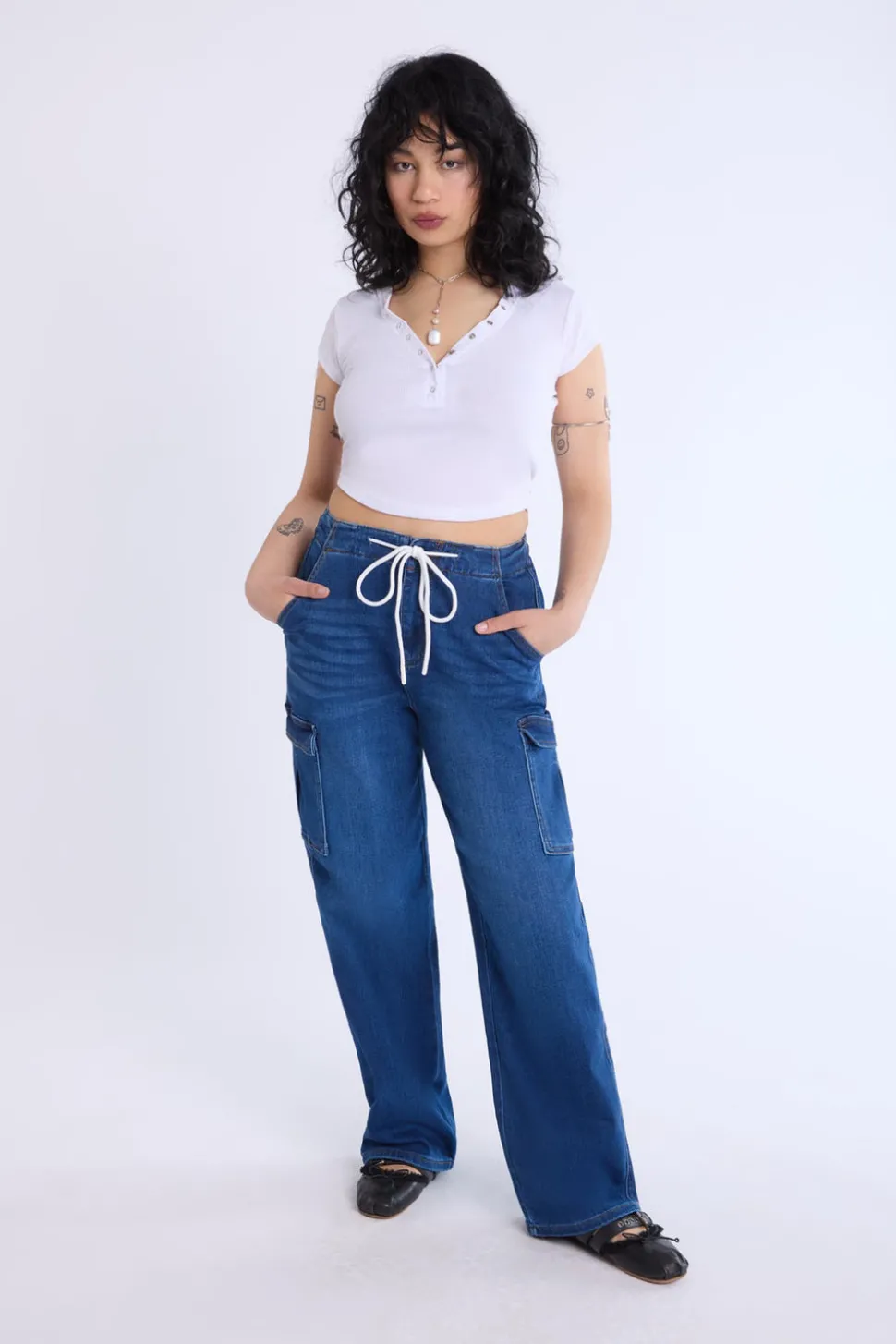 Loose Fit Cargo Jeans