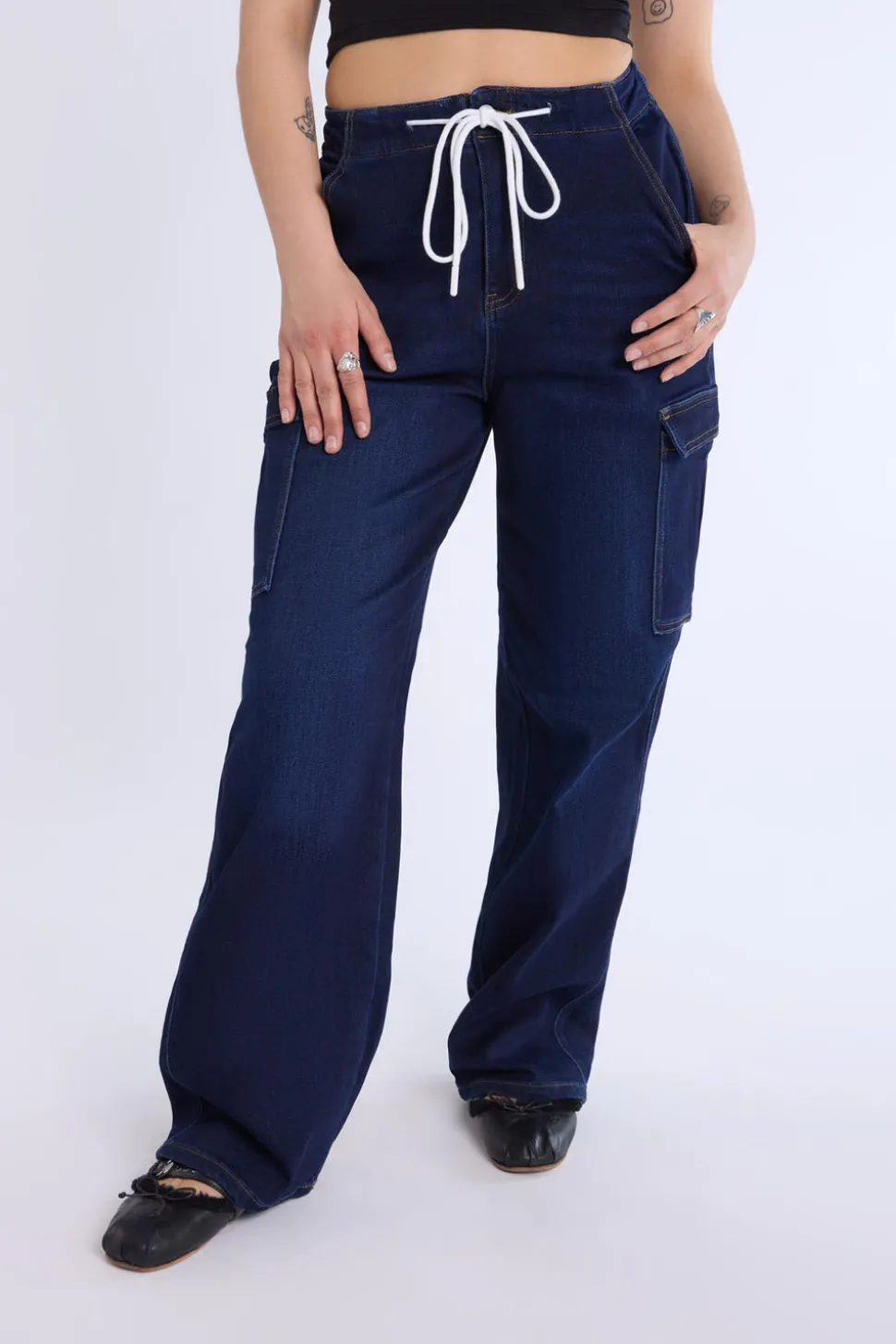 Loose Fit Cargo Jeans