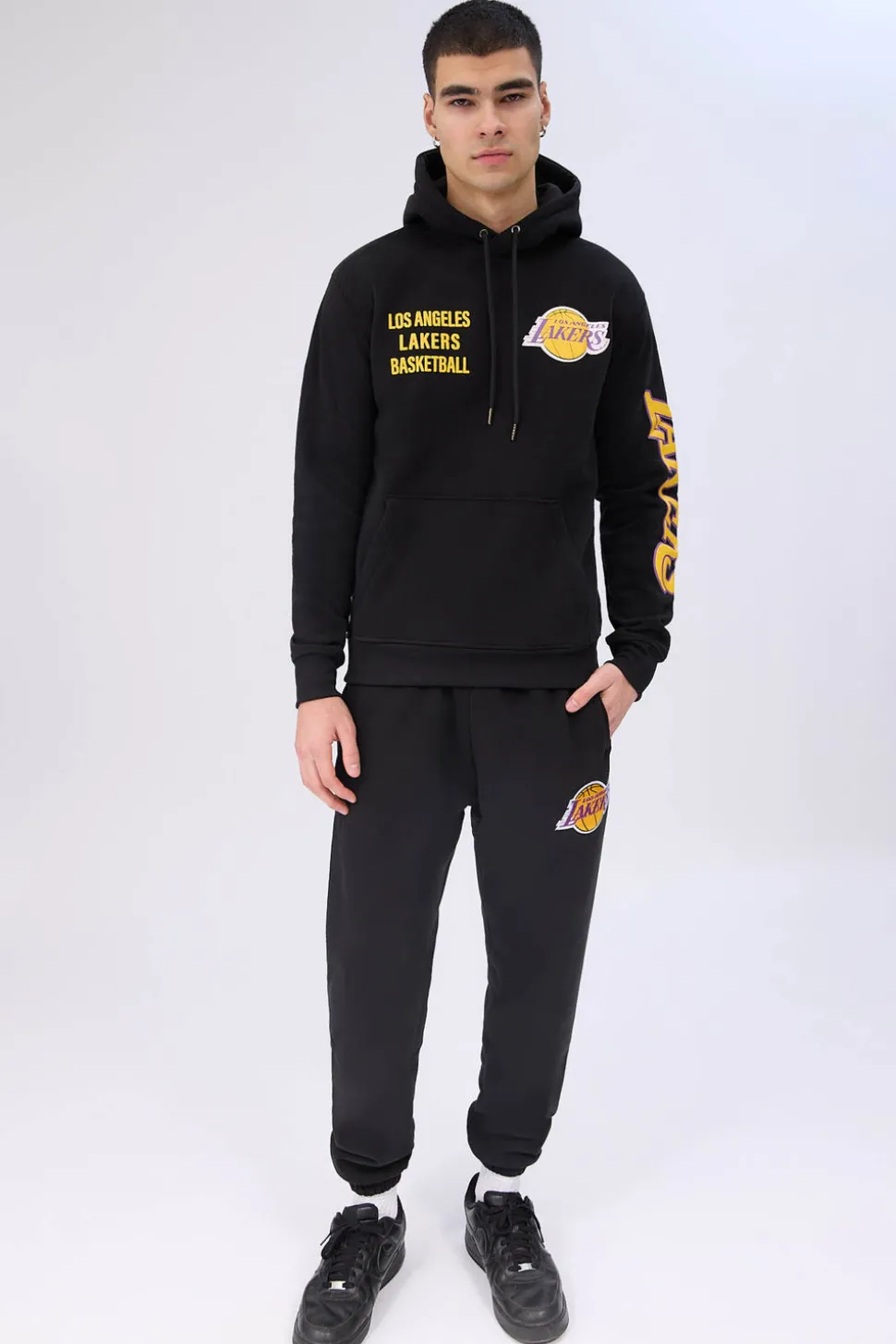 Mens LA Lakers Embroidered Logo Sweatpant