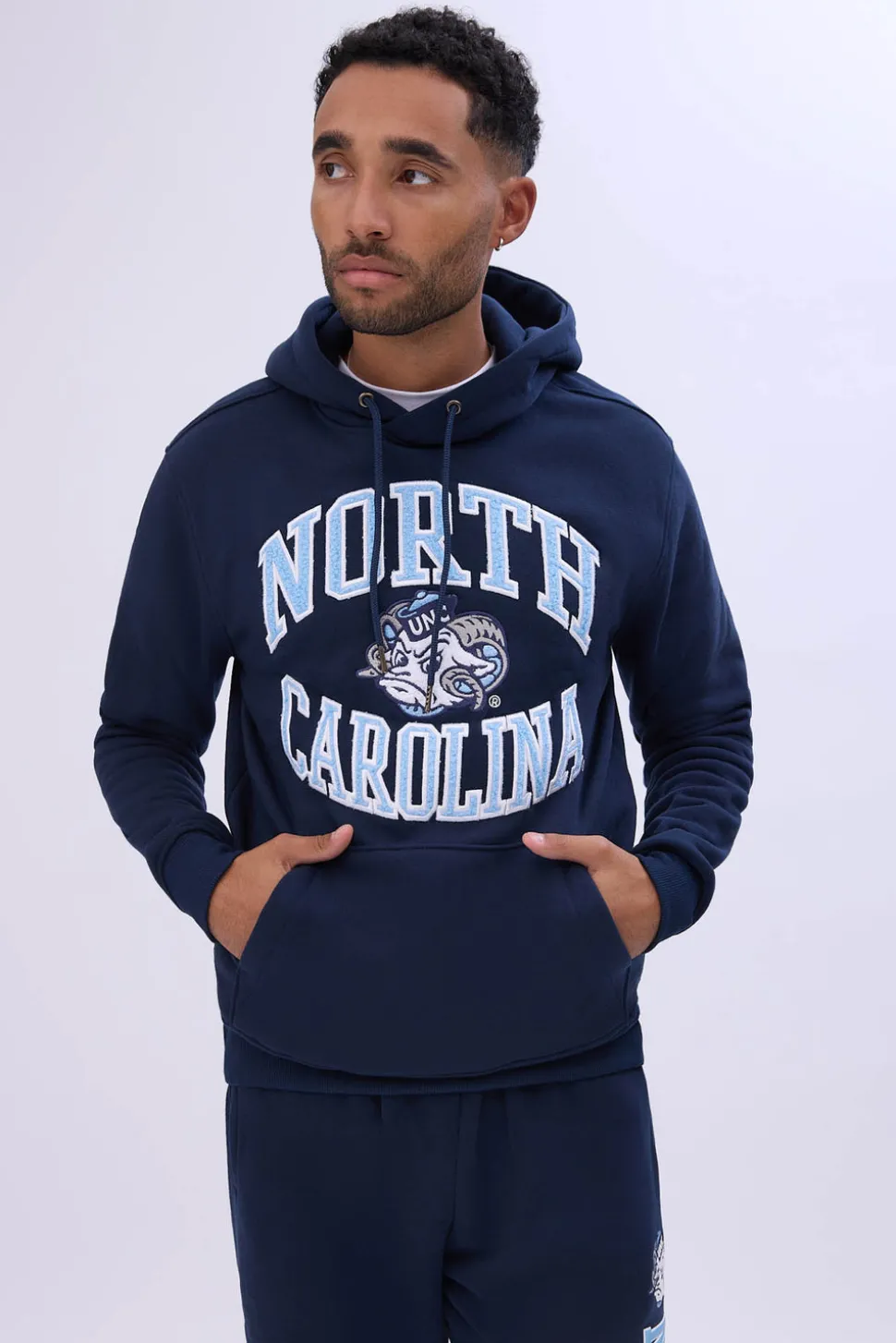 Mens North Carolina Tar Heels Chenille Logo Hoodie
