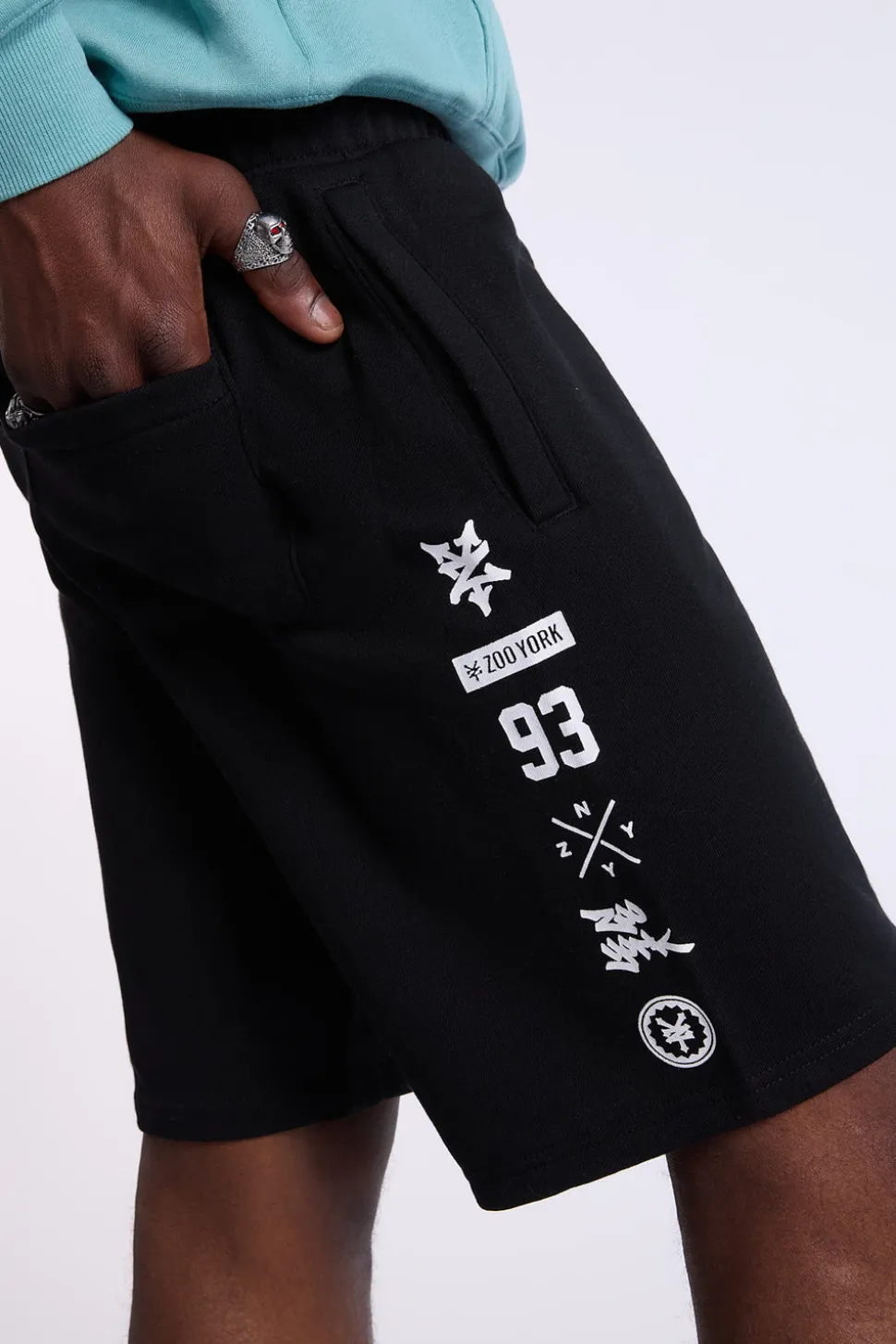 Zoo York Mens 8.5" Fleece Shorts