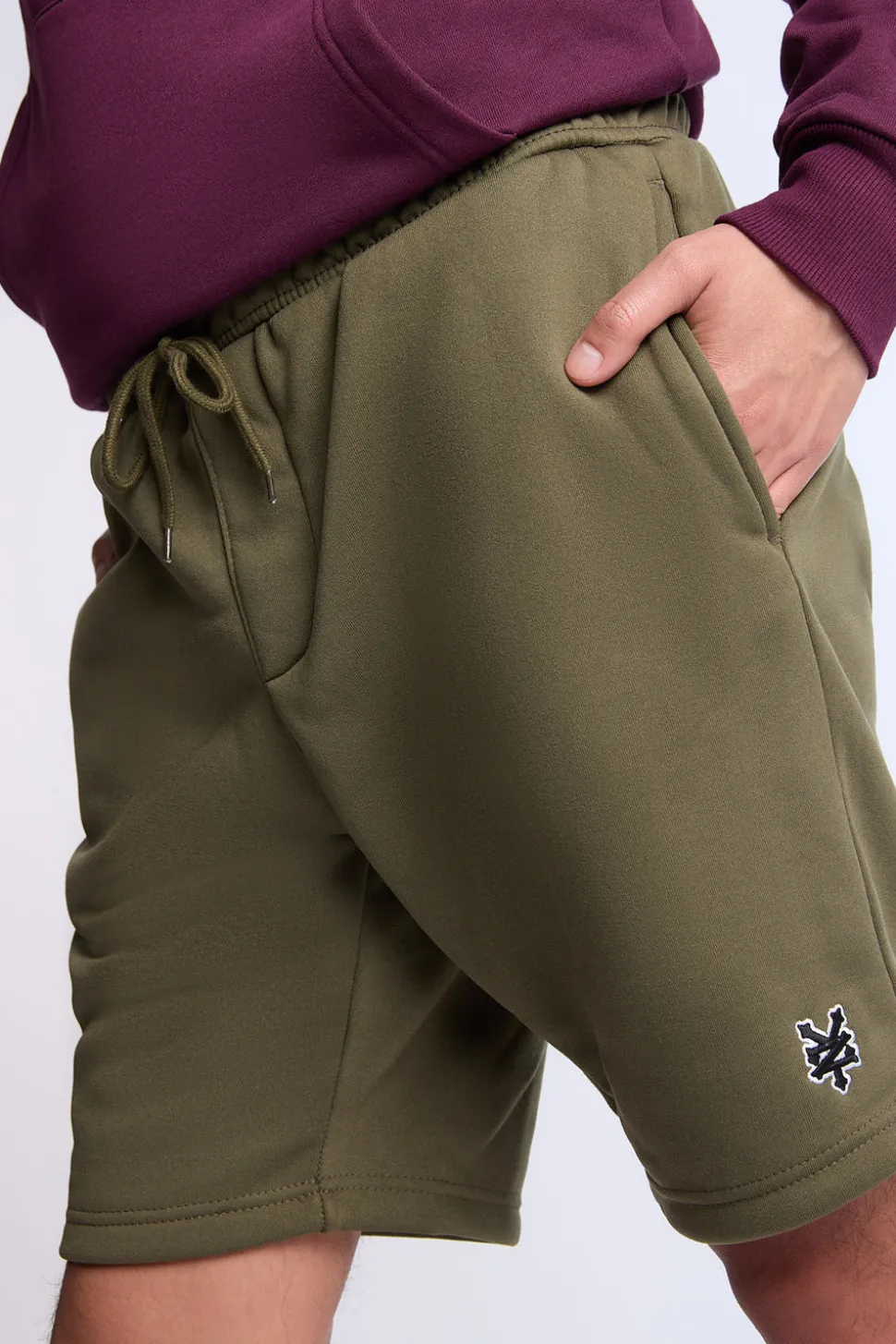 Zoo York Mens 8.5" Logo Fleece Shorts